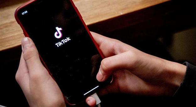 TikTok Introduces “Video Glitch” Effect 