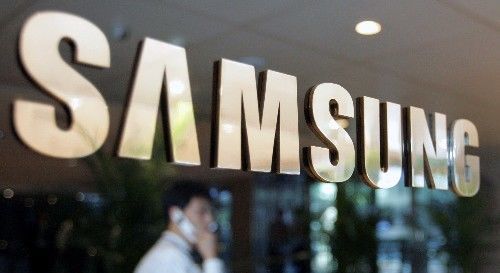 Samsung Develops New Glass That Repels Dust and Sand 
